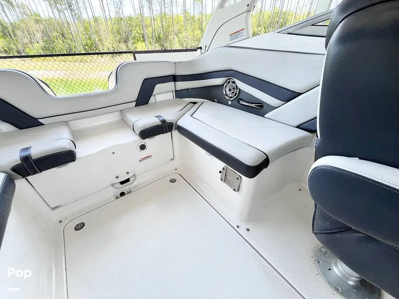 Slide: The Image of Cockpit Seating - 16348544