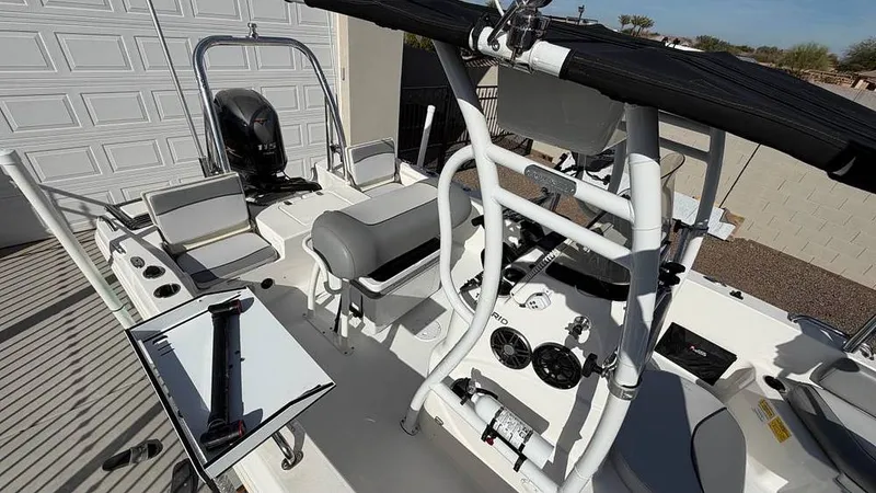 Slide: The Image of NauticStar 191 Hybrid 2022 - 16285871