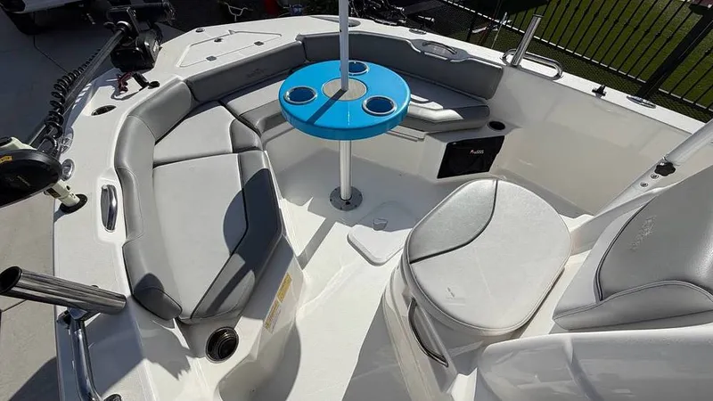 Slide: The Image of NauticStar 191 Hybrid 2022 - 16285872