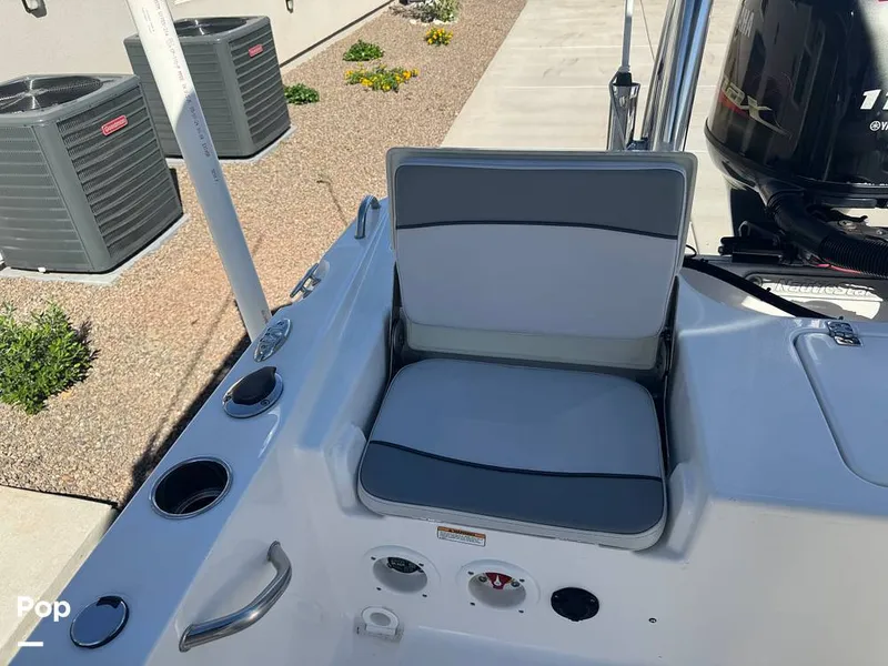 Slide: The Image of NauticStar 191 Hybrid 2022 - 16297839