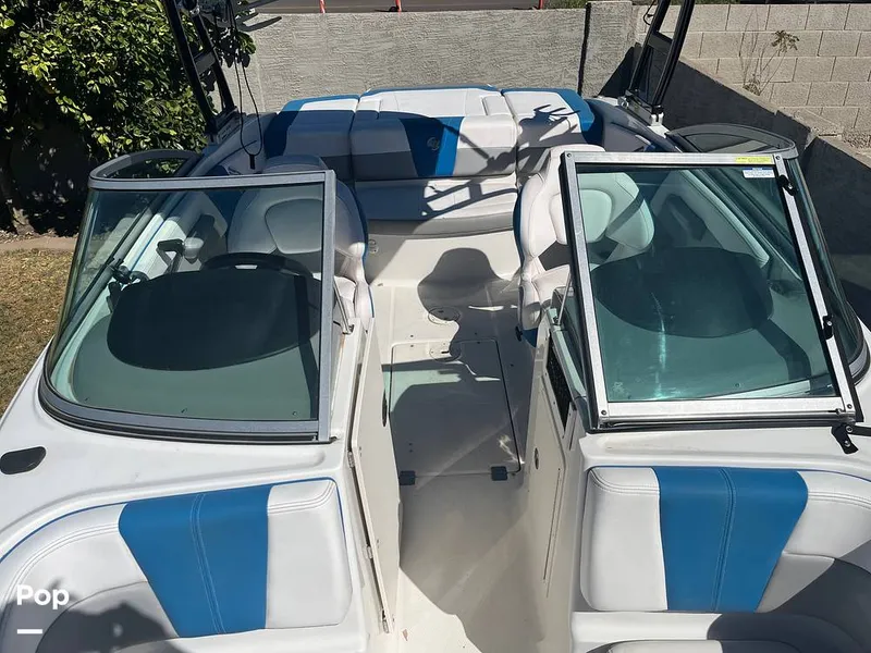 Slide: The Image of Chaparral Surf H20 2019 - 16286475