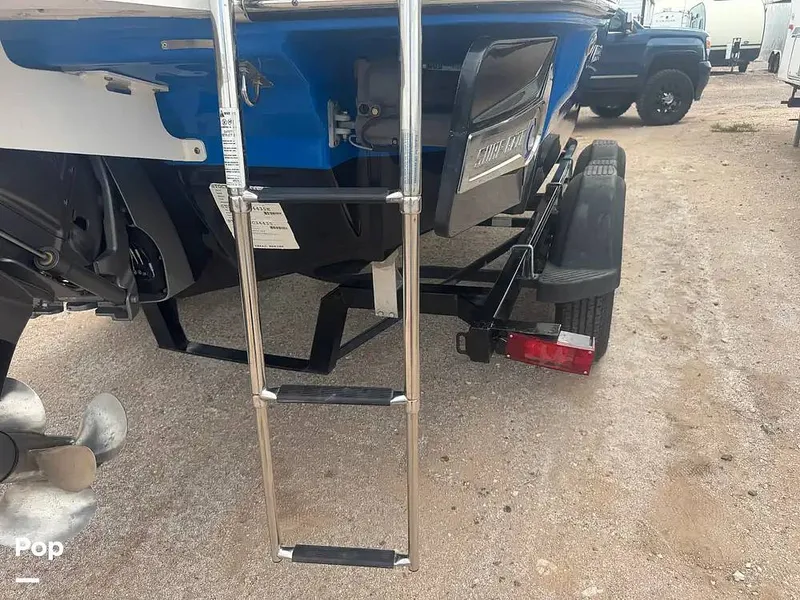 Slide: The Image of Chaparral Surf H20 2019 - 16289386