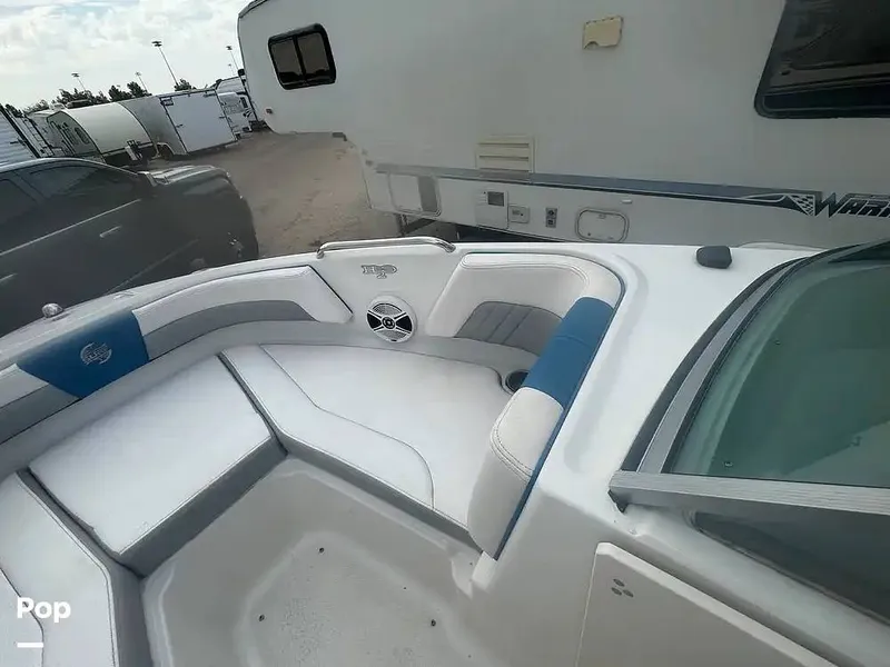 Slide: The Image of Chaparral Surf H20 2019 - 16289395