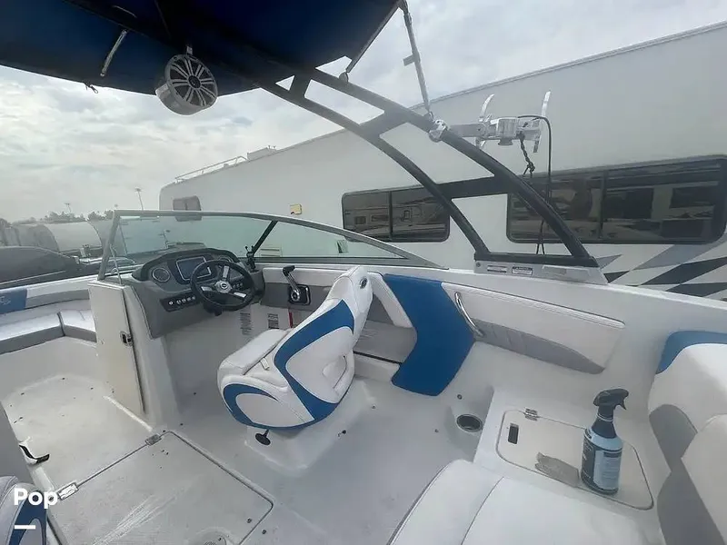 Slide: The Image of Chaparral Surf H20 2019 - 16289410