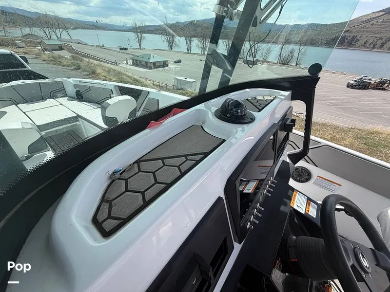 Slide: The Image of Scarab 255 Open 2020 - 16313038