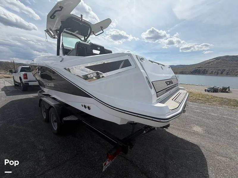 Slide: The Image of Scarab 255 Open 2020 - 16313074