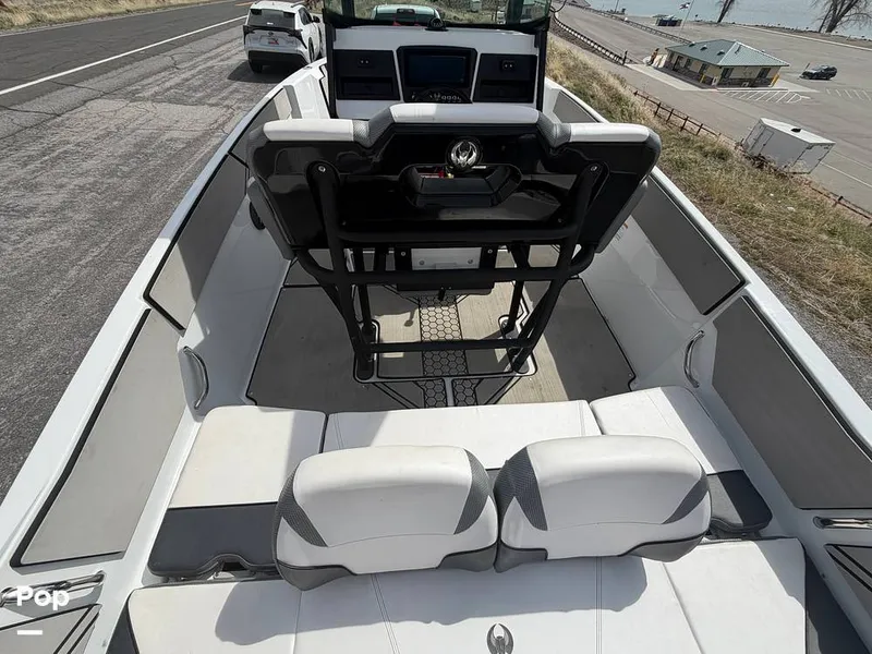 Slide: The Image of Scarab 255 Open 2020 - 16313031