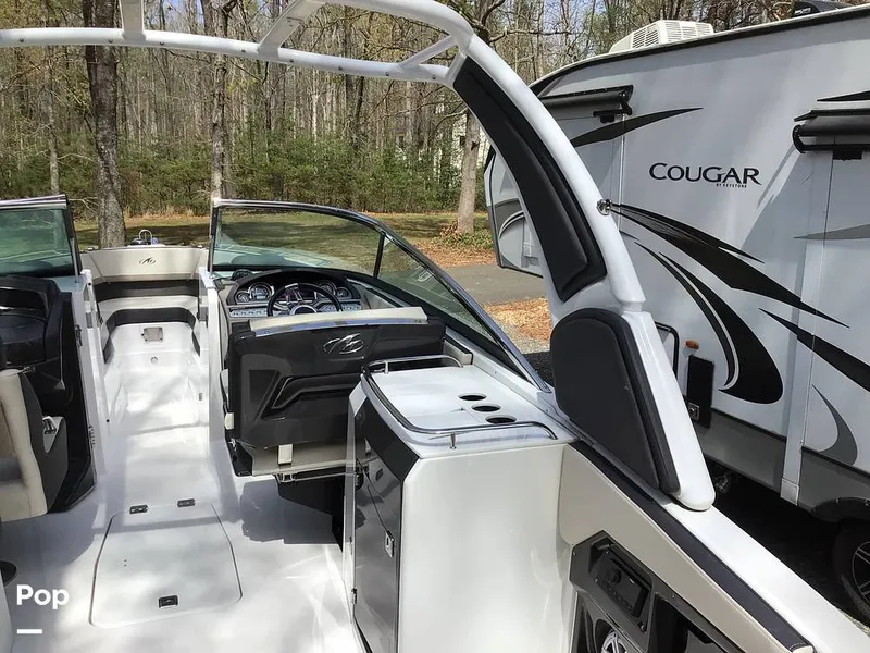 Slide: The Image of Monterey SS 275 2023 - 16333941