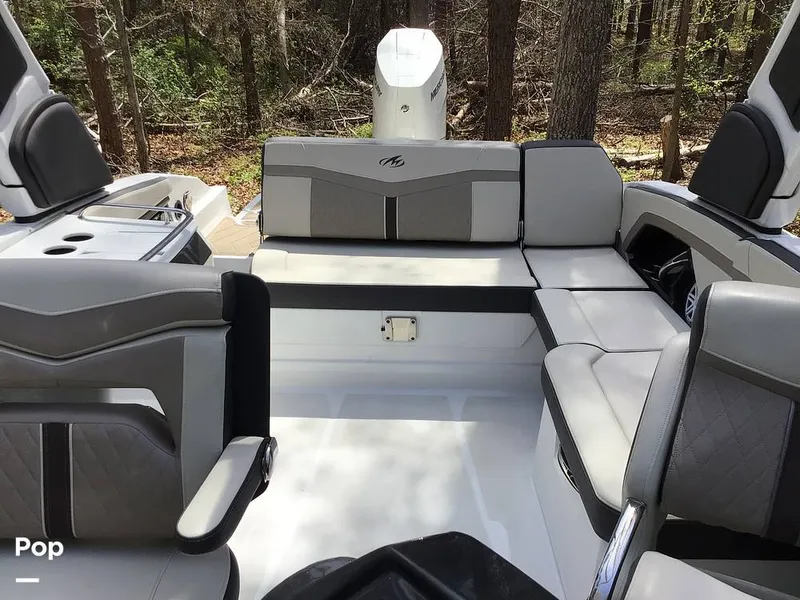 Slide: The Image of Monterey SS 275 2023 - 16334036