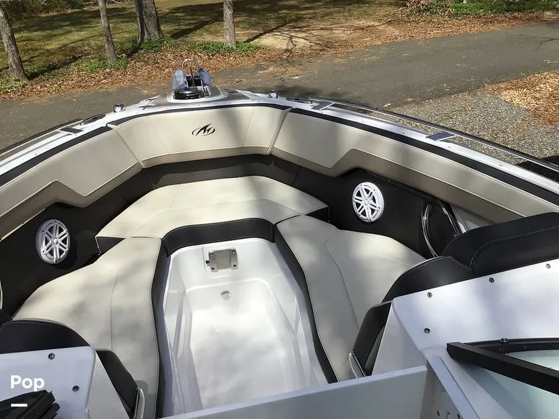 Slide: The Image of Monterey SS 275 2023 - 16334068