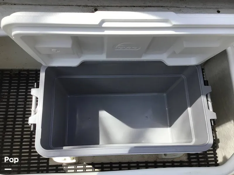 Slide: The Image of Monterey SS 275 2023 - 16334073