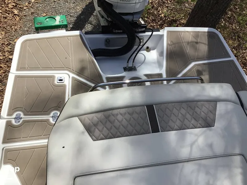 Slide: The Image of Monterey SS 275 2023 - 16334074