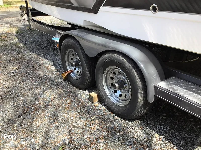 Slide: The Image of Monterey SS 275 2023 - 16334097