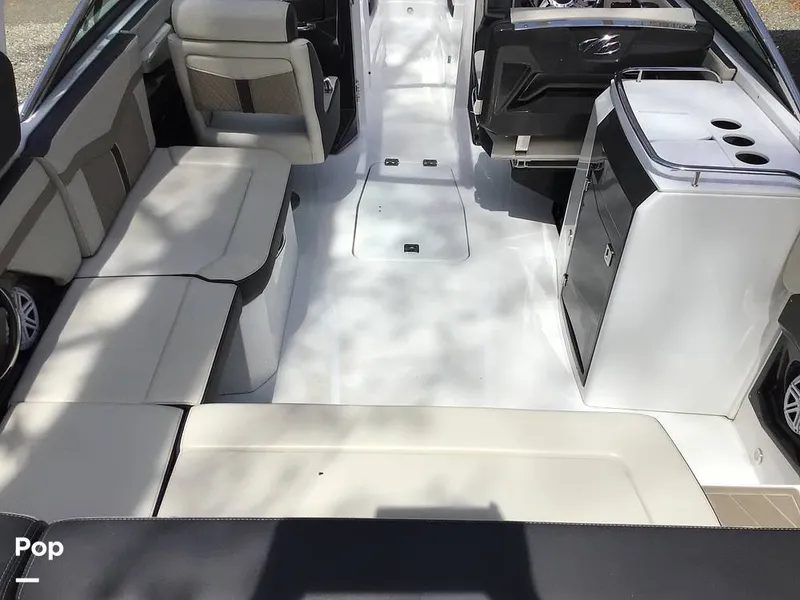 Slide: The Image of Monterey SS 275 2023 - 16333968