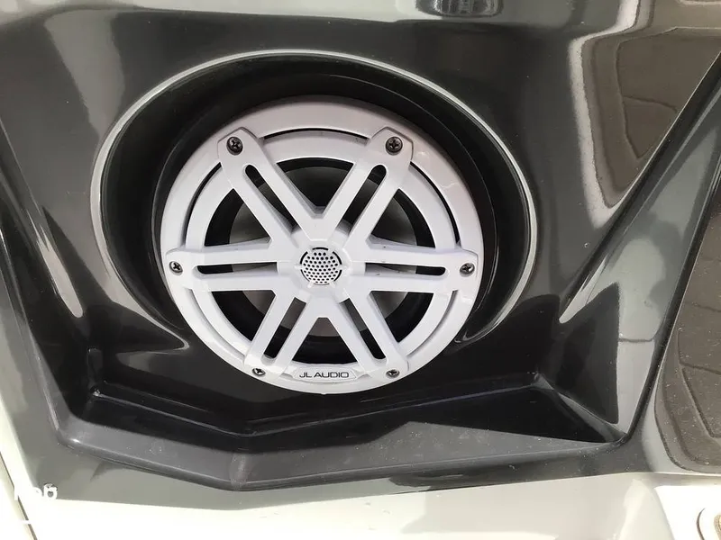 Slide: The Image of Monterey SS 275 2023 - 16333987