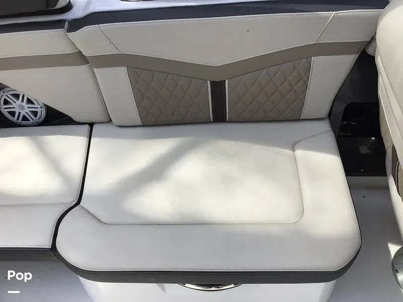 Slide: The Image of Monterey SS 275 2023 - 16333989