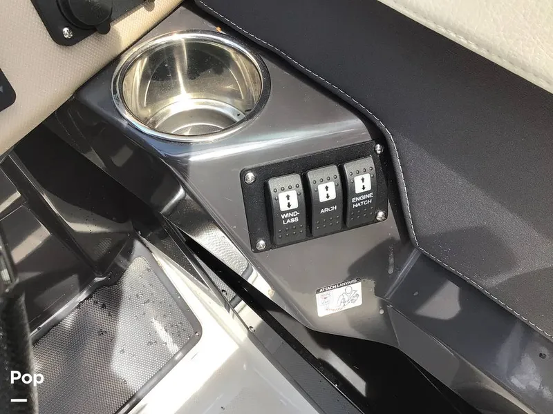 Slide: The Image of Monterey SS 275 2023 - 16333997