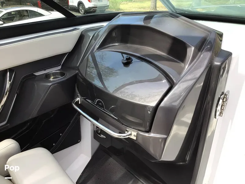 Slide: The Image of Monterey SS 275 2023 - 16334010