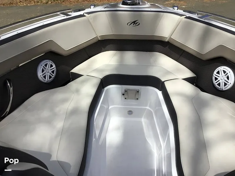 Slide: The Image of Monterey SS 275 2023 - 16334018