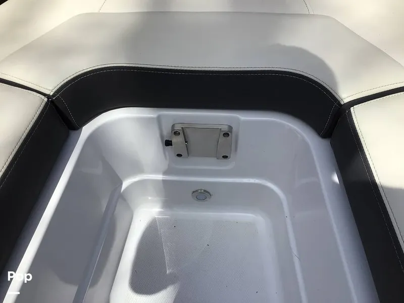 Slide: The Image of Monterey SS 275 2023 - 16334021