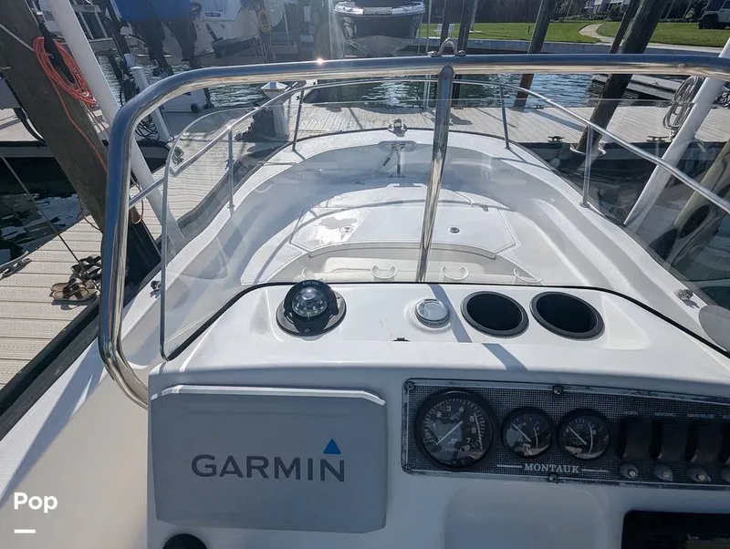 Slide: The Image of Boston Whaler 170 Montauk 2020 - 16318392