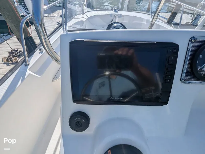 Slide: The Image of Boston Whaler 170 Montauk 2020 - 16318394