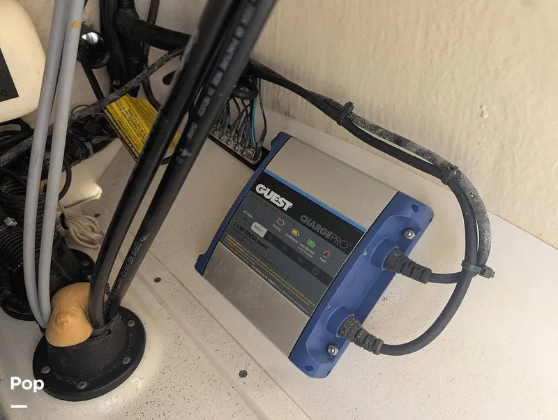 Slide: The Image of Guest Battery Charger - 16318413