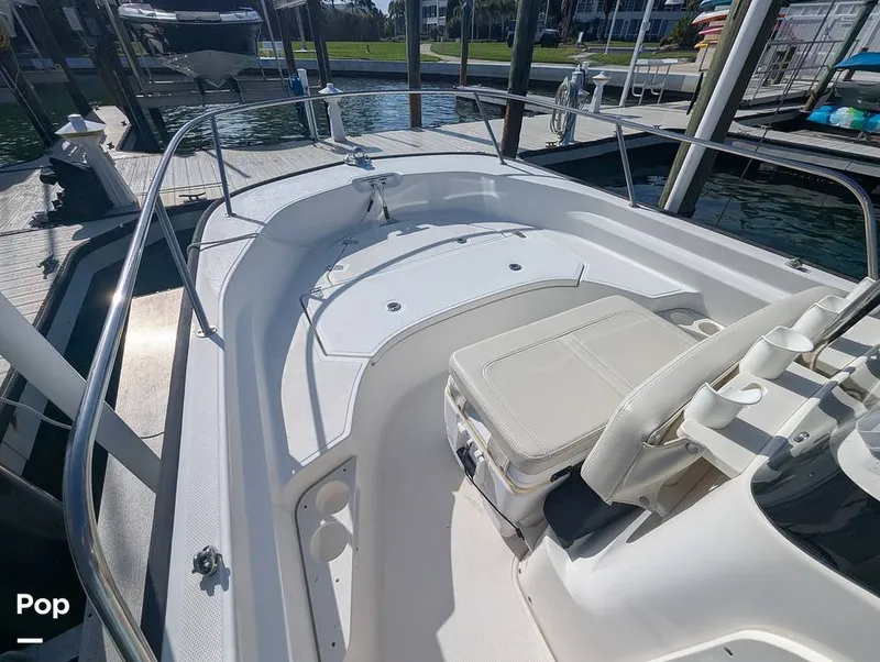 Slide: The Image of Boston Whaler 170 Montauk 2020 - 16318415
