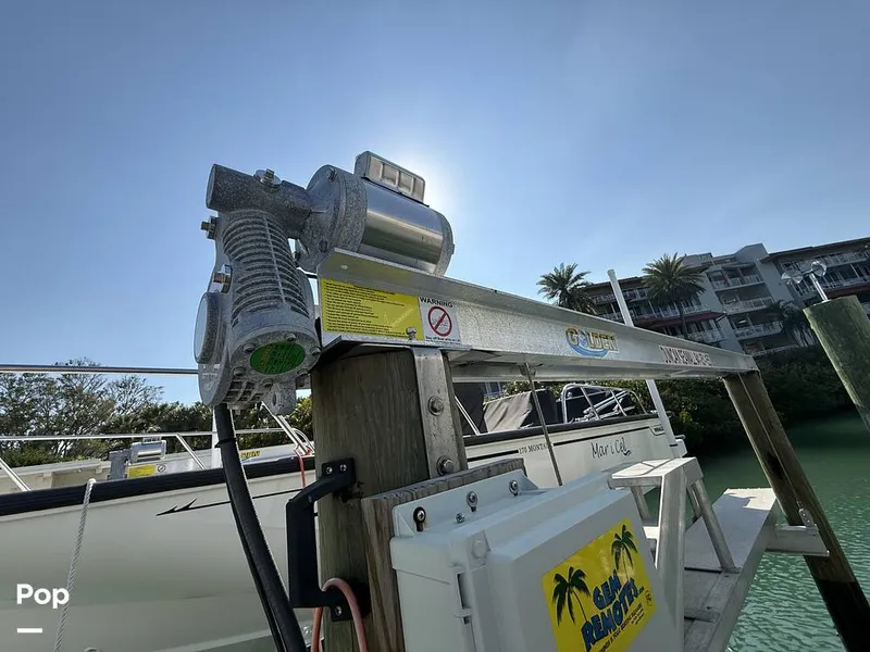 Slide: The Image of Boston Whaler 170 Montauk 2020 - 16307483