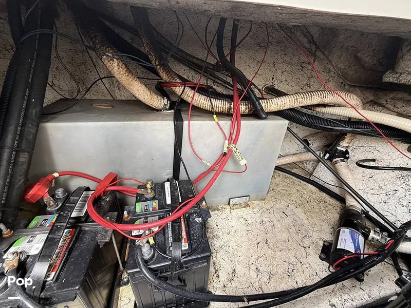 Slide: The Image of Rinker Fiesta Vee 270 1999 - 16314025