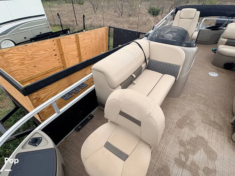 Slide: The Image of Non-skid Deck - 16319562