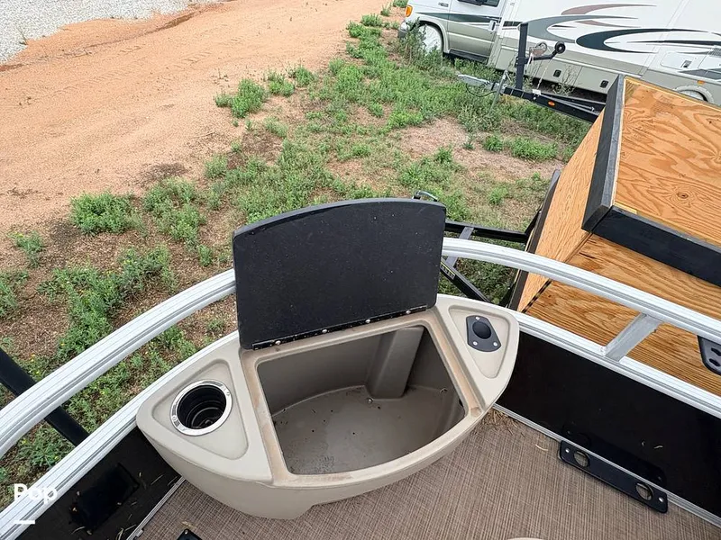 Slide: The Image of Compartment Storage/beverage Holder/rod Holder - 16319565