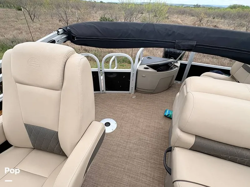 Slide: The Image of Sun Tracker Fishin' Barge 20 DLX 2023 - 16319572