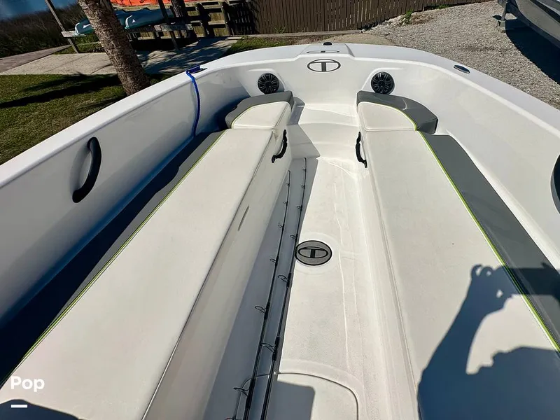 Slide: The Image of Tahoe T18 2024 - 16466714