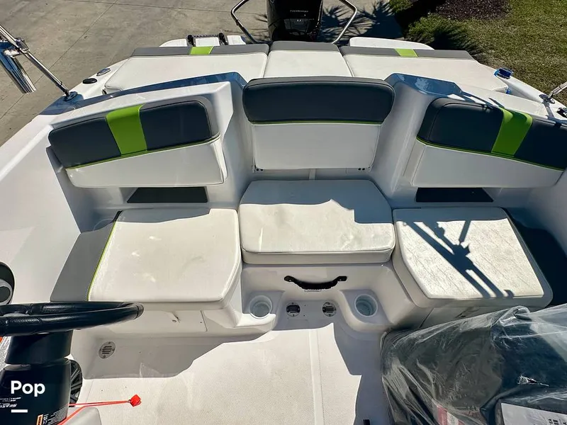 Slide: The Image of Transom Seating - 16466708