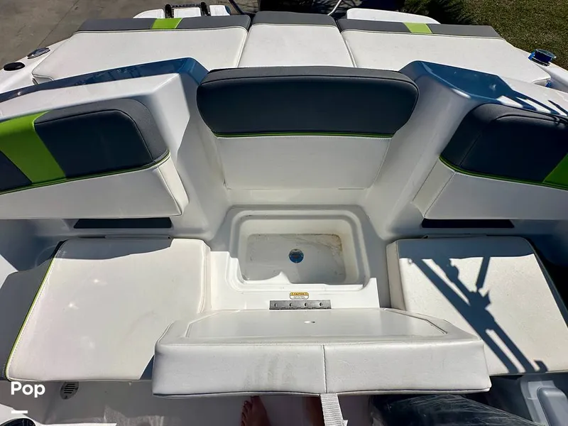 Slide: The Image of Tahoe T18 2024 - 16466737