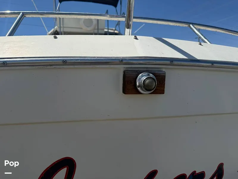 Slide: The Image of Chris-Craft Commander 31 Sports Express Flybridge 1970 - 16462562