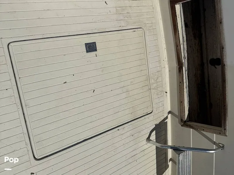 Slide: The Image of Chris-Craft Commander 31 Sports Express Flybridge 1970 - 16462587