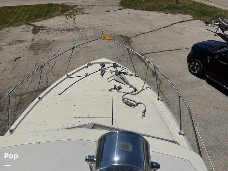 Slide: The Image of Chris-Craft Commander 31 Sports Express Flybridge 1970 - 16462599