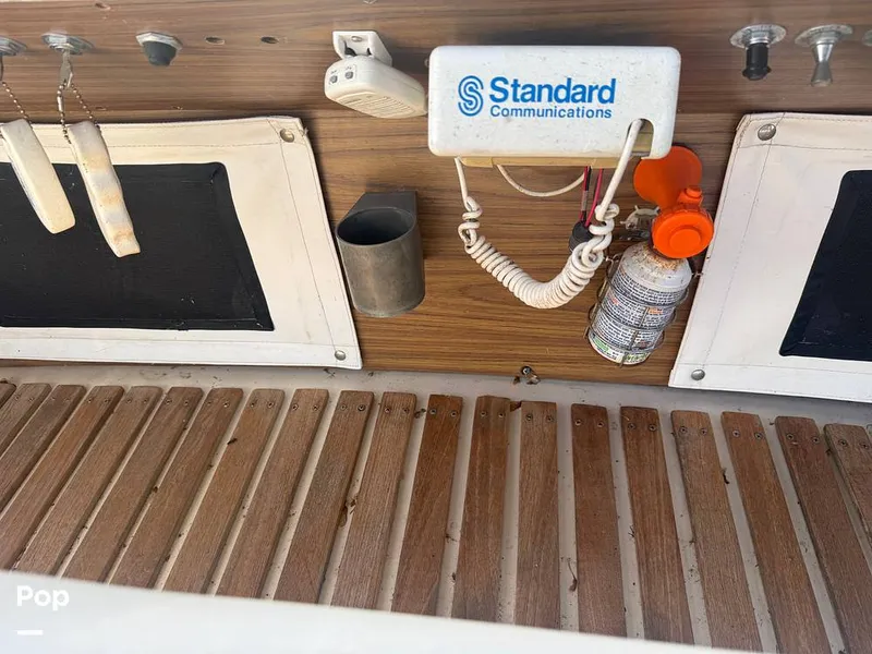 Slide: The Image of Chris-Craft Commander 31 Sports Express Flybridge 1970 - 16462603