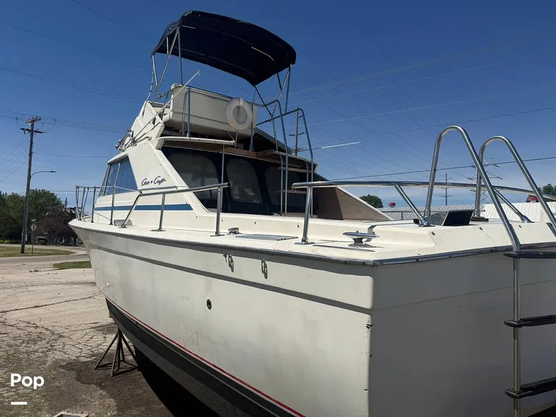 Slide: The Image of Chris-Craft Commander 31 Sports Express Flybridge 1970 - 16462550