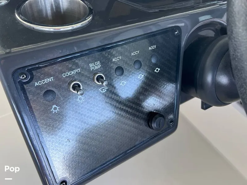 Slide: The Image of Bayliner VR6 OB 2024 - 16298622