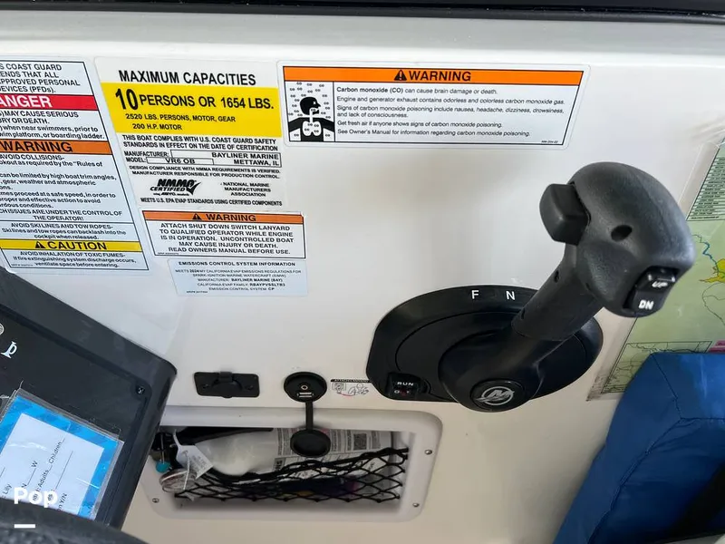 Slide: The Image of Bayliner VR6 OB 2024 - 16298624