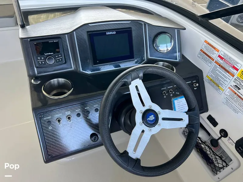 Slide: The Image of Bayliner VR6 OB 2024 - 16298618