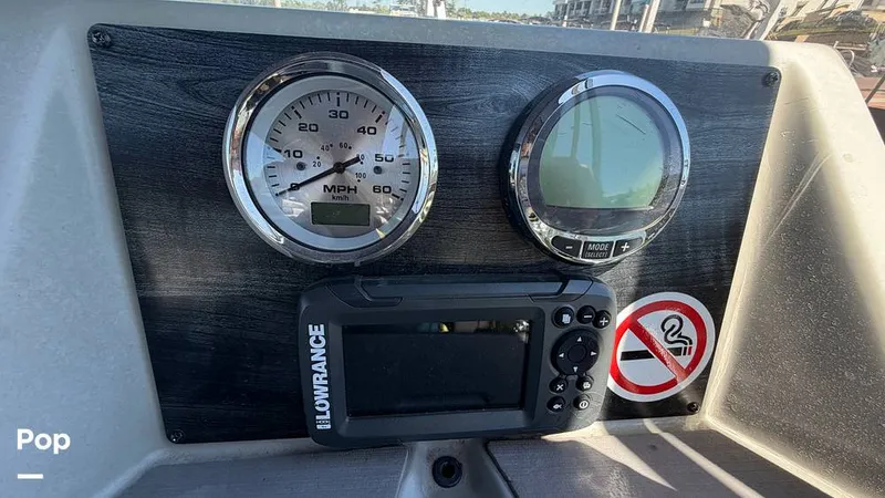 Slide: The Image of Harris CR 230 2022 - 16295711