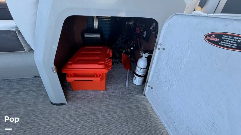 Slide: The Image of Harris CR 230 2022 - 16295716