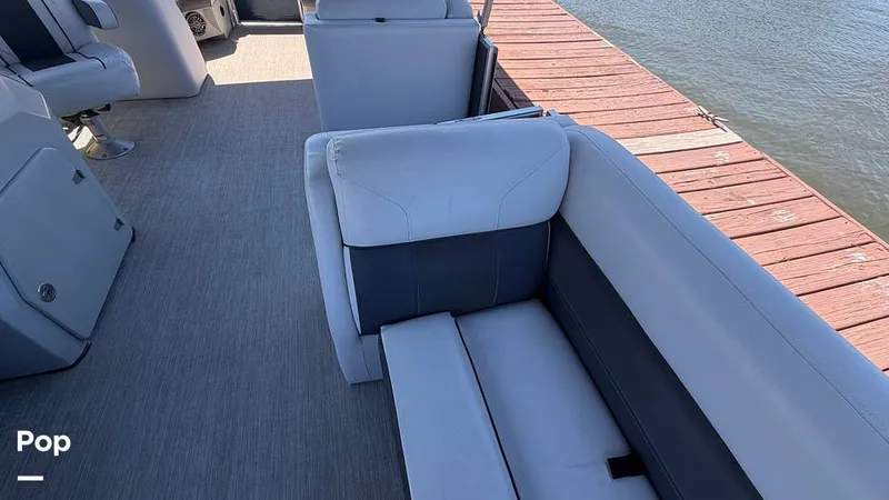 Slide: The Image of Harris CR 230 2022 - 16295723