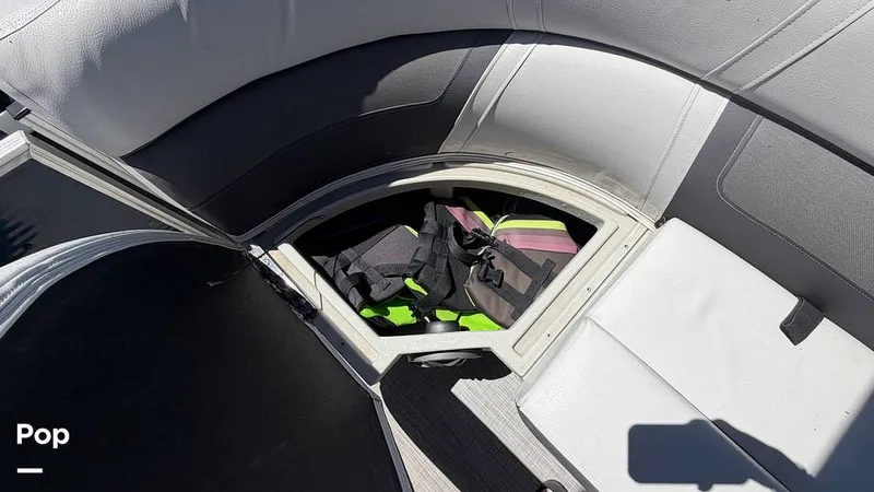 Slide: The Image of Harris CR 230 2022 - 16295732