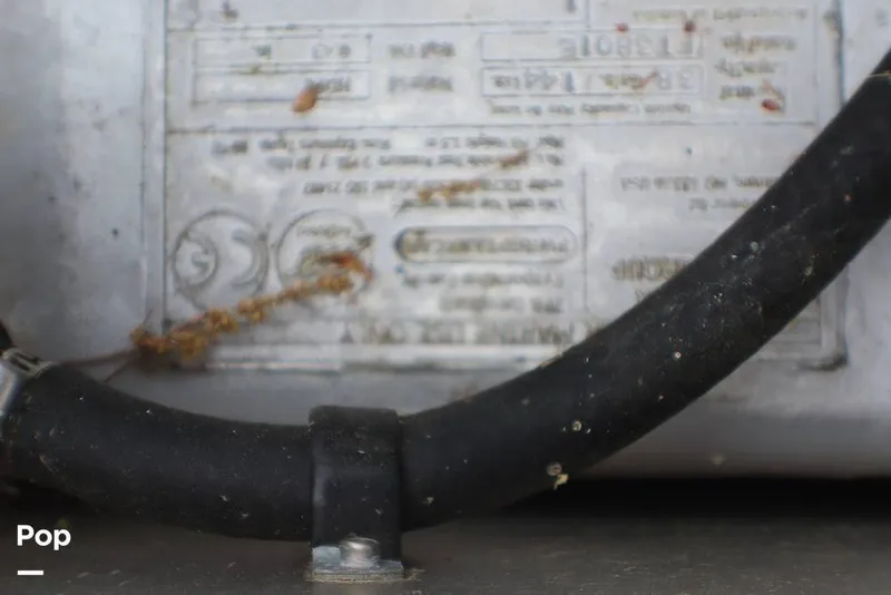 Slide: The Image of Sun Tracker Party Barge 20 DLX 2023 - 16319738