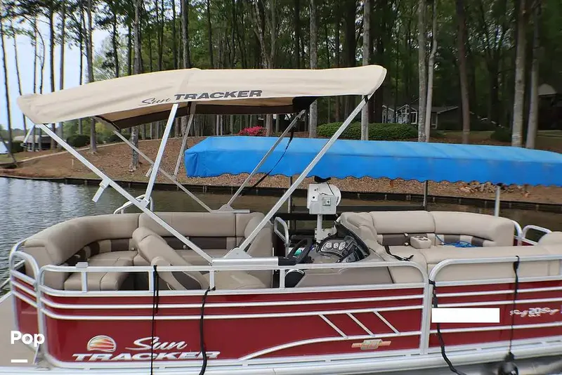 Slide: The Image of Sun Tracker Party Barge 20 DLX 2023 - 16352538